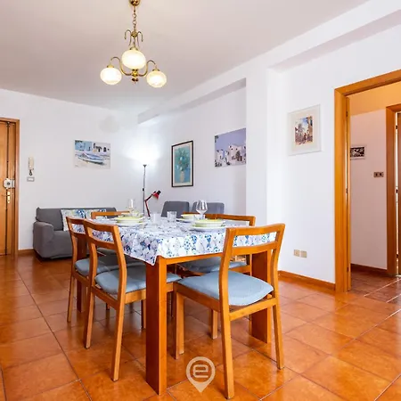 Coral Beachside Appartement